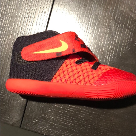 kyrie 2 size 6